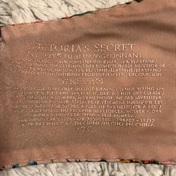 🌸🐆 Victoria’s Secret Very Sexy push up bra - Picture 5 of 6